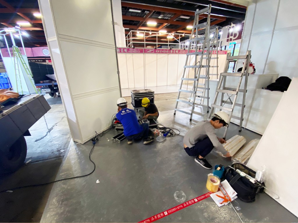 展場攤位設計 進場施工 音響設備測試組裝