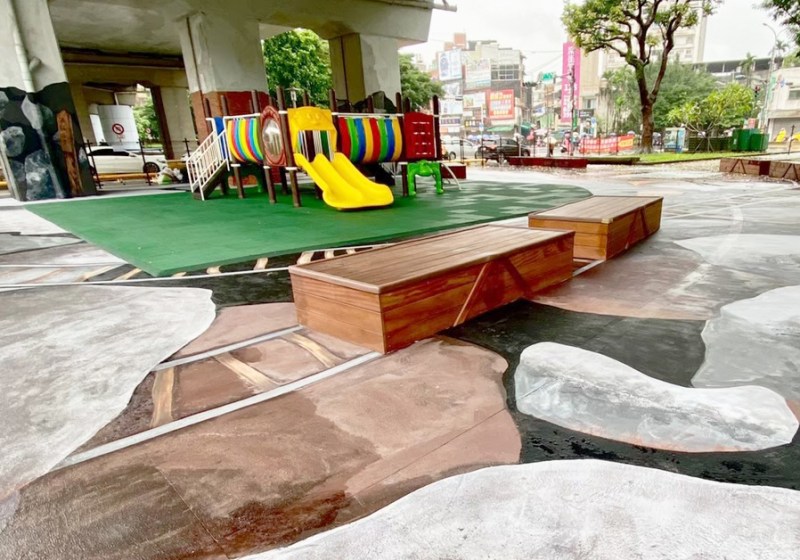 彩繪案 空間彩繪 汐止車站小廣場