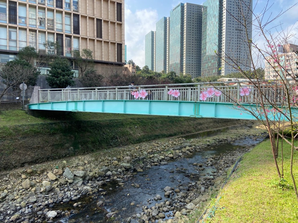 戶外展覽 汐止櫻花季進場完工