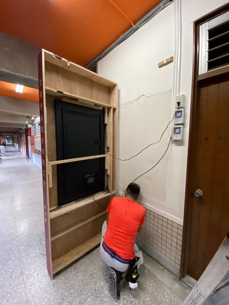 展示空間 臺師大文學院廊道設計 來做設計 進場