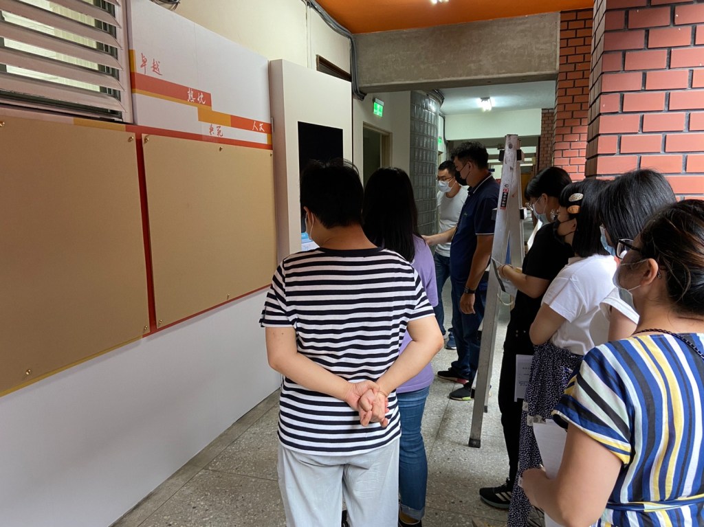 展示空間 臺師大文學院廊道設計 來做設計