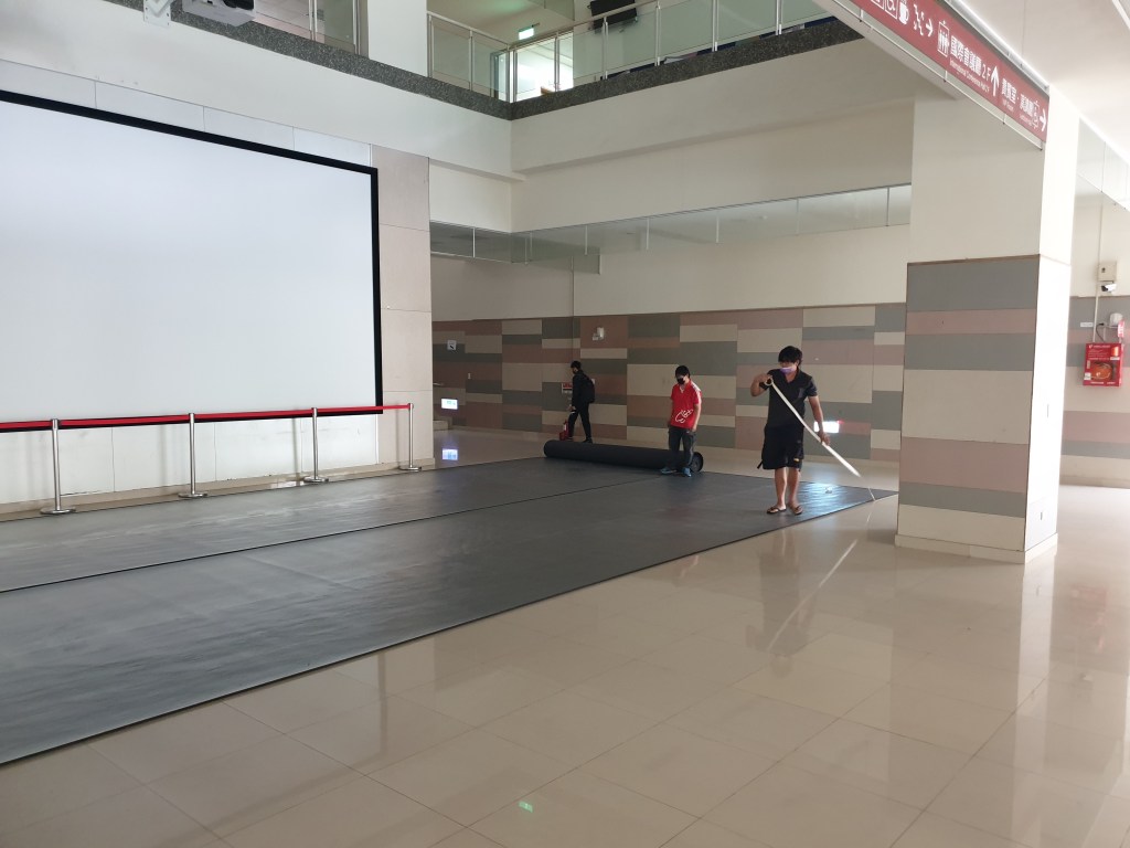 畢業展規劃，校內展規劃，進場施工