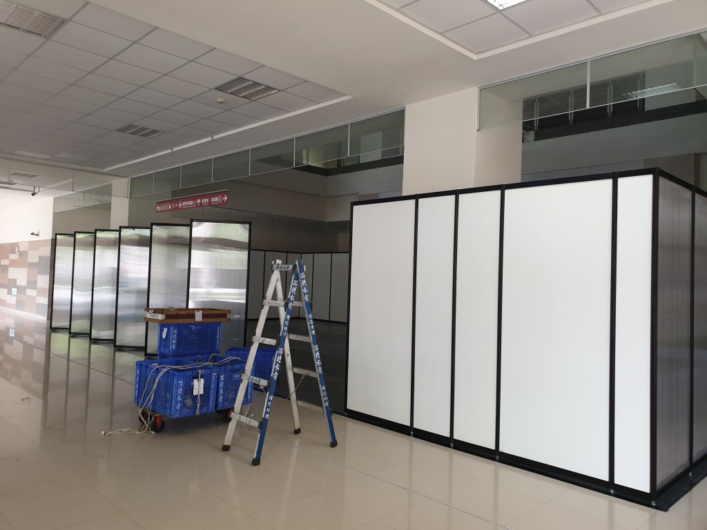 畢業展規劃，校內展規劃，進場施工